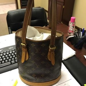 Louis Vuitton mini bucket. Authentic
